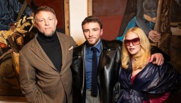 &Eta; &Mu;&alpha;&nu;&tau;ό&nu;&alpha; &kappa;&alpha;&iota; &omicron; &Gamma;&kappa;ά&iota; &Rho;ί&tau;&sigma;&iota; &phi;&omega;&tau;&omicron;&gamma;&rho;&alpha;&phi;ή&theta;&eta;&kappa;&alpha;&nu; &mu;&alpha;&zeta;ί &gamma;&iota;&alpha; &pi;&rho;ώ&tau;&eta; &phi;&omicron;&rho;ά &mu;&epsilon;&tau;ά &alpha;&pi;ό 17 &chi;&rho;ό&nu;&iota;&alpha; &sigma;&tau;&eta;&nu; έ&kappa;&theta;&epsilon;&sigma;&eta; &tau;έ&chi;&nu;&eta;&sigmaf; &tau;&omicron;&upsilon; &gamma;&iota;&omicron;&upsilon; &tau;&omicron;&upsilon;&sigmaf;, &Rho;ό&kappa;&omicron;.