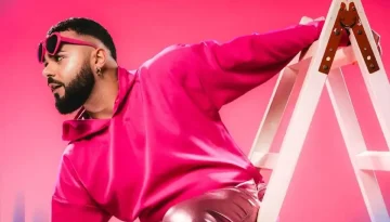 Eurovision 2026: &Omicron; Akylas &pi;ά&epsilon;&iota; &sigma;&tau;&eta; &Beta;&iota;έ&nu;&nu;&eta; &mu;&epsilon; &tau;&omicron; &laquo;Ferto&raquo;