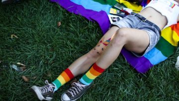 &Sigma;&omicron;&kappa;&alpha;&rho;&iota;&sigma;&tau;&iota;&kappa;ά &sigma;&tau;&omicron;&iota;&chi;&epsilon;ί&alpha; &gamma;&iota;&alpha; &tau;&iota;&sigmaf; &laquo;&theta;&epsilon;&rho;&alpha;&pi;&epsilon;ί&epsilon;&sigmaf; &mu;&epsilon;&tau;&alpha;&sigma;&tau;&rho;&omicron;&phi;ή&sigmaf;&raquo; &sigma;&tau;&eta;&nu; &Epsilon;&Epsilon; &ndash; &Pi;&rho;ώ&tau;&eta; &eta; &Epsilon;&lambda;&lambda;ά&delta;&alpha; &sigma;&tau;&eta; &nu;&tau;&rho;&omicron;&pi;&iota;&alpha;&sigma;&tau;&iota;&kappa;ή &lambda;ί&sigma;&tau;&alpha;