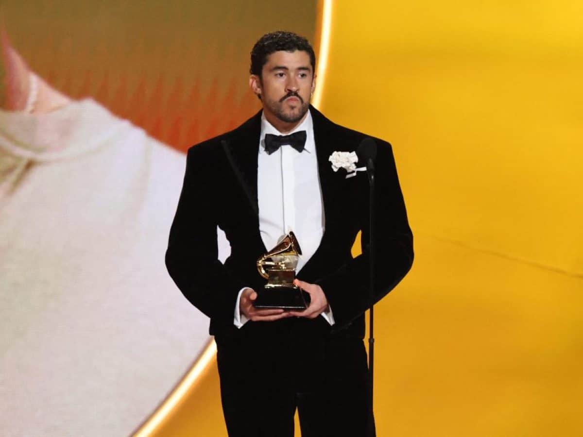 &Tau;&omicron; &phi;&alpha;&iota;&nu;ό&mu;&epsilon;&nu;&omicron; Bad Bunny: &Eta; &rho;&epsilon;&gamma;&kappa;&epsilon;&tau;ό&nu;, &eta; &Lambda;&Omicron;&Alpha;&Tau;&Kappa;&Iota; &kappa;&alpha;&iota; &tau;&omicron; &iota;&delta;&epsilon;&omicron;&lambda;&omicron;&gamma;&iota;&kappa;ό &mu;ί&sigma;&omicron;&sigmaf;