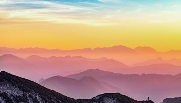 &Eta; &Sigma;&alpha;&pi;&phi;ώ: &Eta; &Lambda;&epsilon;&sigma;&beta;ί&alpha; &Pi;&omicron;&iota;ή&tau;&rho;&iota;&alpha;