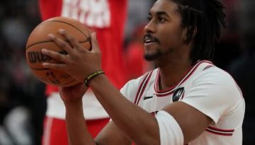 &Omicron;&iota; Chicago Bulls,&alpha;&pi;&omicron;&lambda;ύ&omicron;&upsilon;&nu; &pi;&alpha;ί&kappa;&tau;&eta; &mu;&epsilon;&tau;ά &alpha;&pi;ό &omicron;&mu;&omicron;&phi;&omicron;&beta;&iota;&kappa;ά &sigma;&chi;ό&lambda;&iota;&alpha;