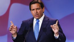 loatki-o-Ron-DeSantis-ipografi-nomo